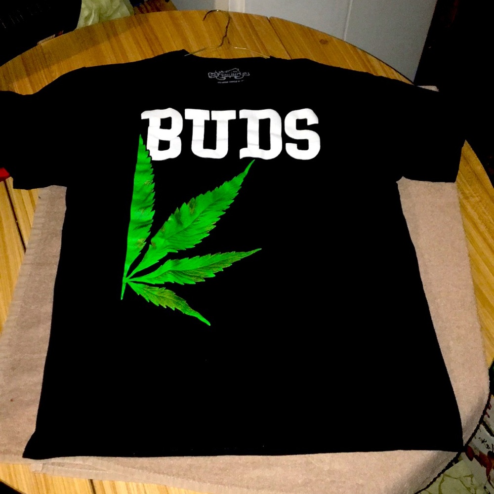 Black Buds Short Sleeve Tee Large